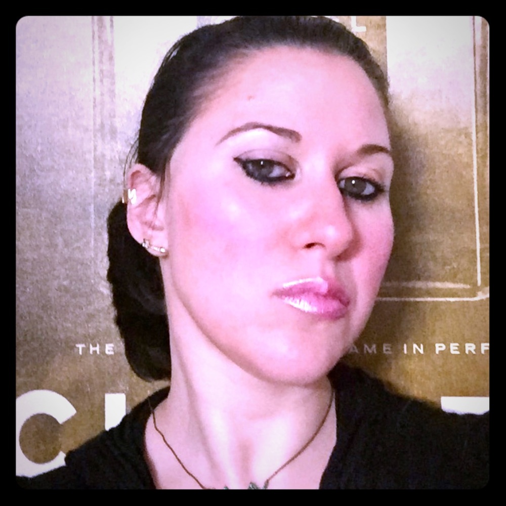 Meet your Posher, Paula